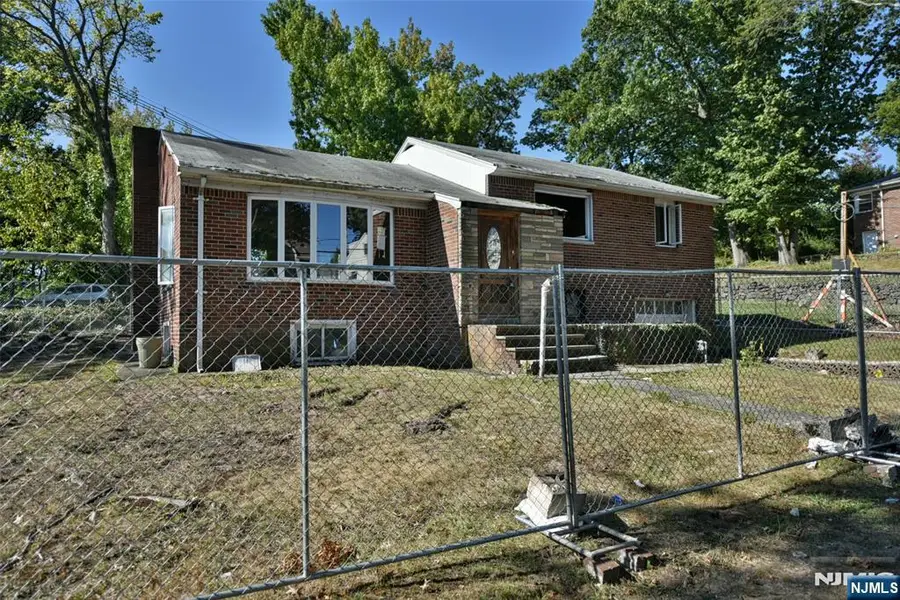 10 Plateau Avenue, Fort Lee, NJ 07024 - Image #2