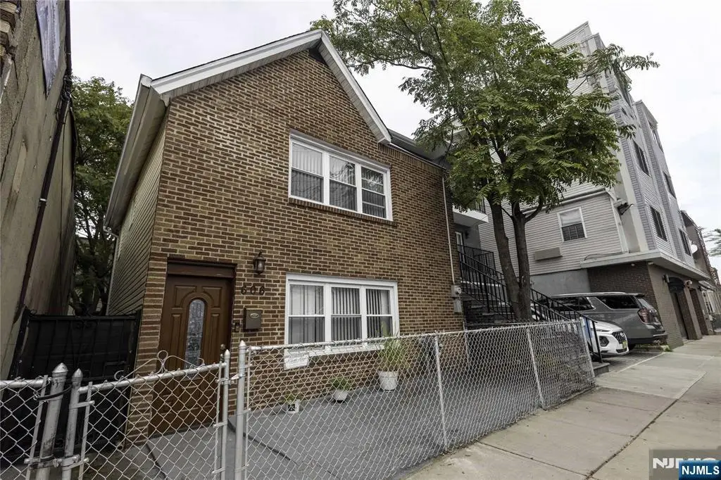 606 54th Street, West New York, NJ 07093 - Image #1