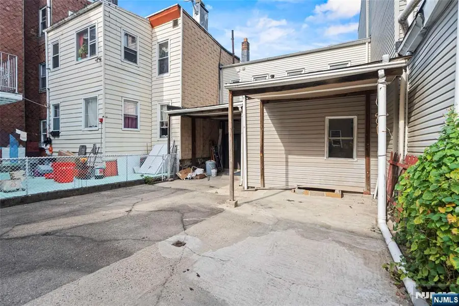 537 27th Street, Union City, NJ 07087 - Image #2
