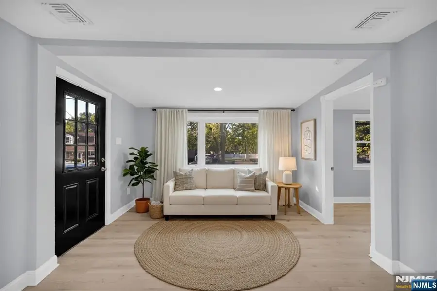 16 2nd Avenue, West Milford, NJ 07480 - Image #3