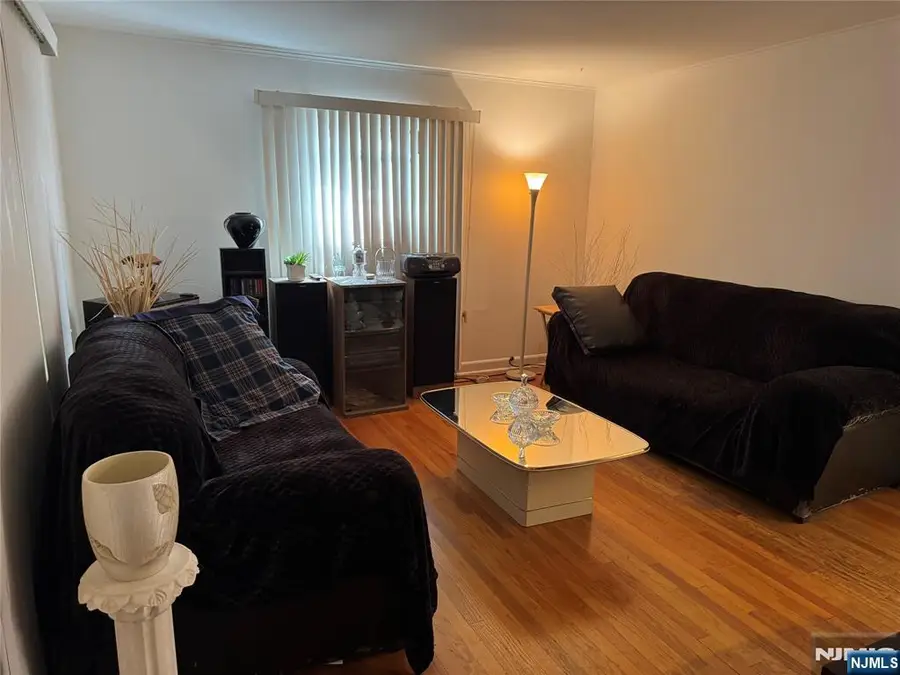 145 Sargeant Avenue, Clifton, NJ 07013 - Image #3