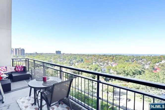 1 Horizon Road 1426, Fort Lee, NJ 07024 - Image #3