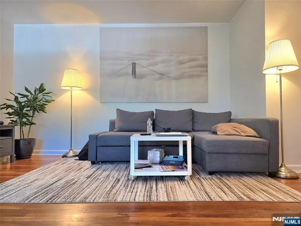 1565 Center Avenue 4E, Fort Lee, NJ 07024 - Image #1