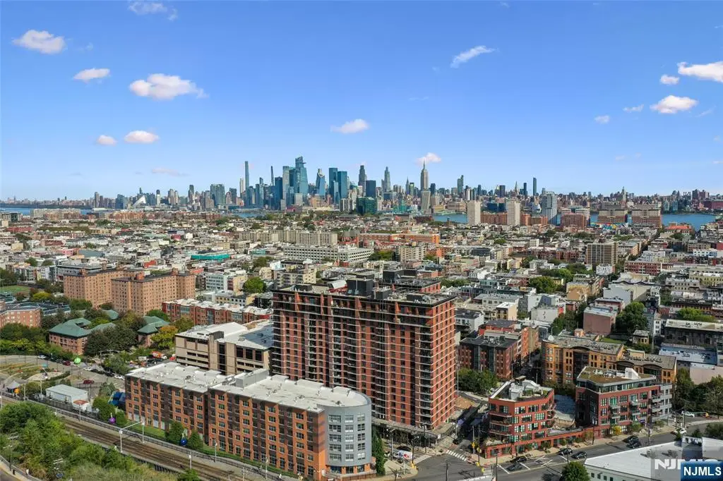 700 1st Street 11E, Hoboken, NJ 07030 - Image #1