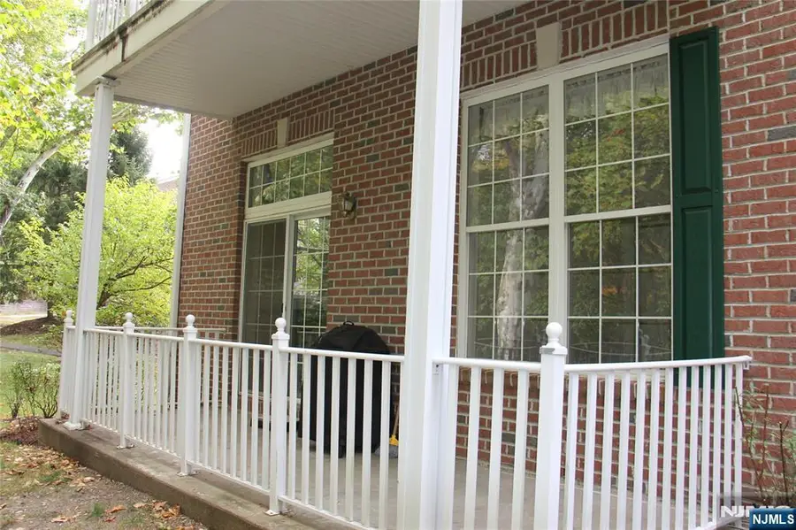 705 Four Seasons Drive, Wayne, NJ 07470 - Image #3