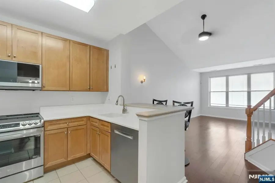 24 Ave At Port Imperial 401, West New York, NJ 07093 - Image #2