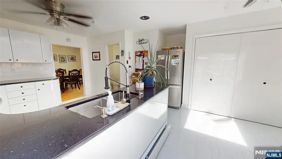 335 Elmira Trail, Hopatcong, NJ 07843 - Image #3