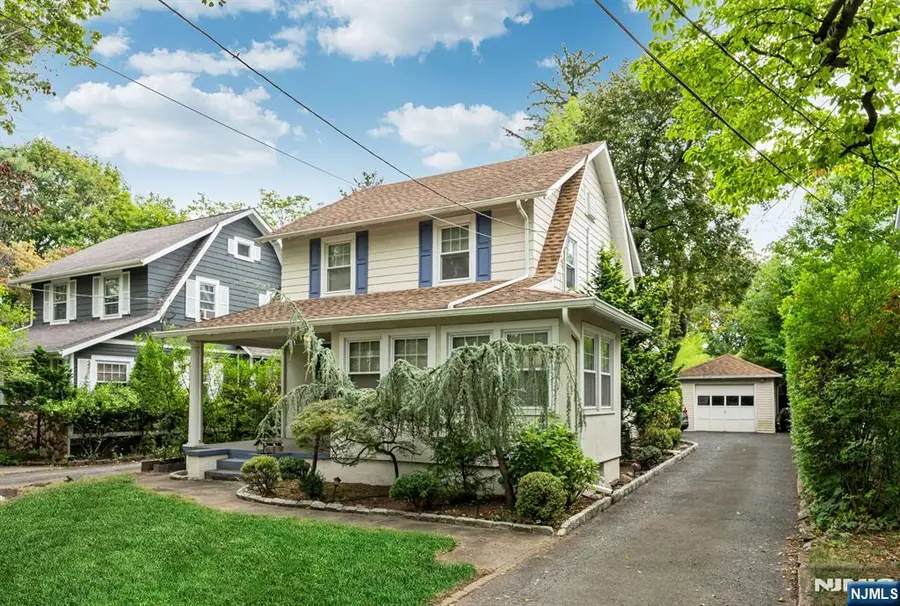 237 Goffle Road, Ridgewood, NJ 07450 - Image #2