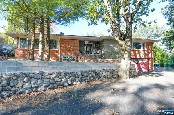 27 Edgemont, West Orange, NJ 07052