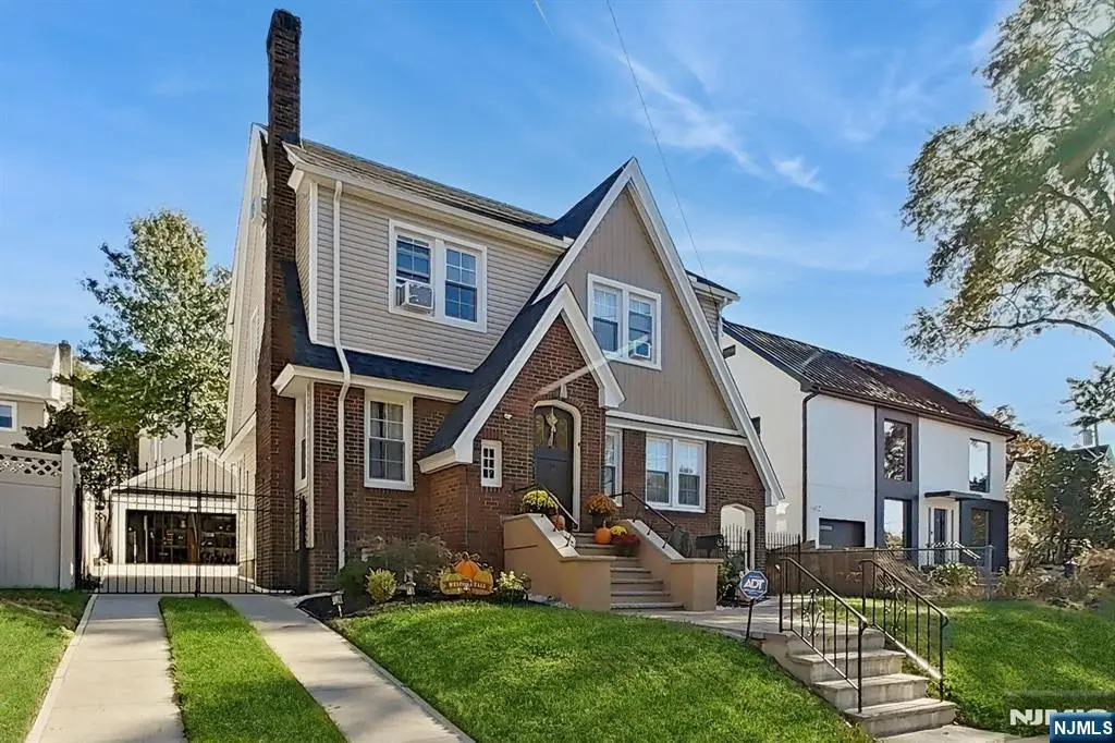 62 Hamilton Avenue, Kearny, NJ 07032 - Image #1