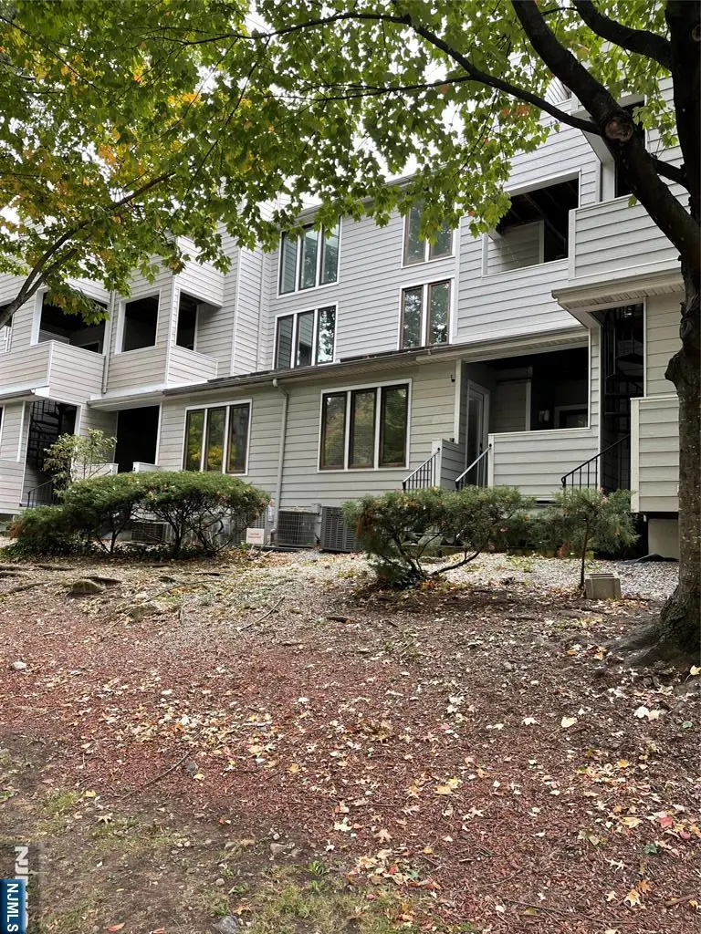 726 Mainsail Lane 726, Secaucus, NJ 07094 - Image #1