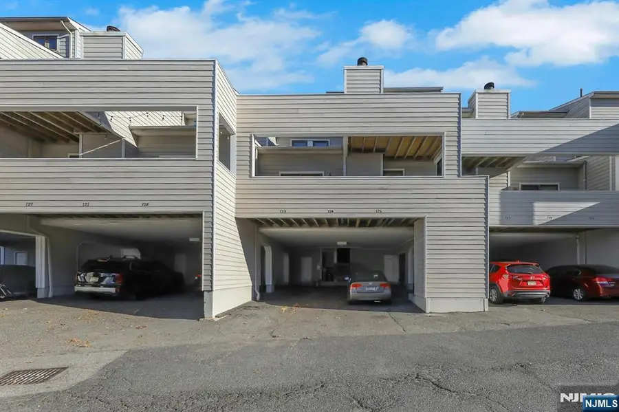 726 Mainsail Lane 726, Secaucus, NJ 07094 - Image #3