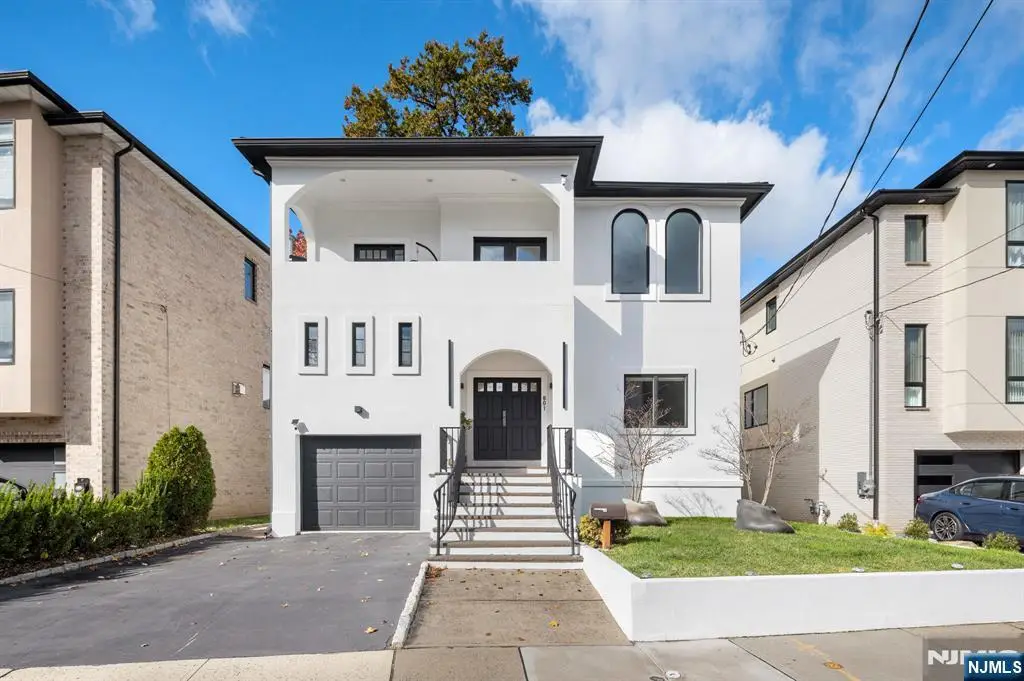 801 W End Avenue, Cliffside Park, NJ 07010 - Image #1