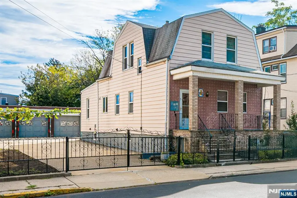 5 Norwood Avenue, Irvington, NJ 07111 - Image #1