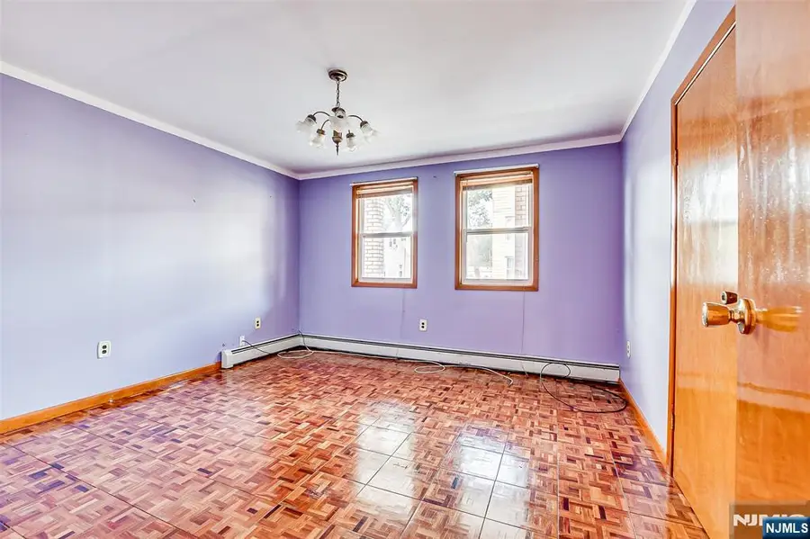 5 Norwood Avenue, Irvington, NJ 07111 - Image #3