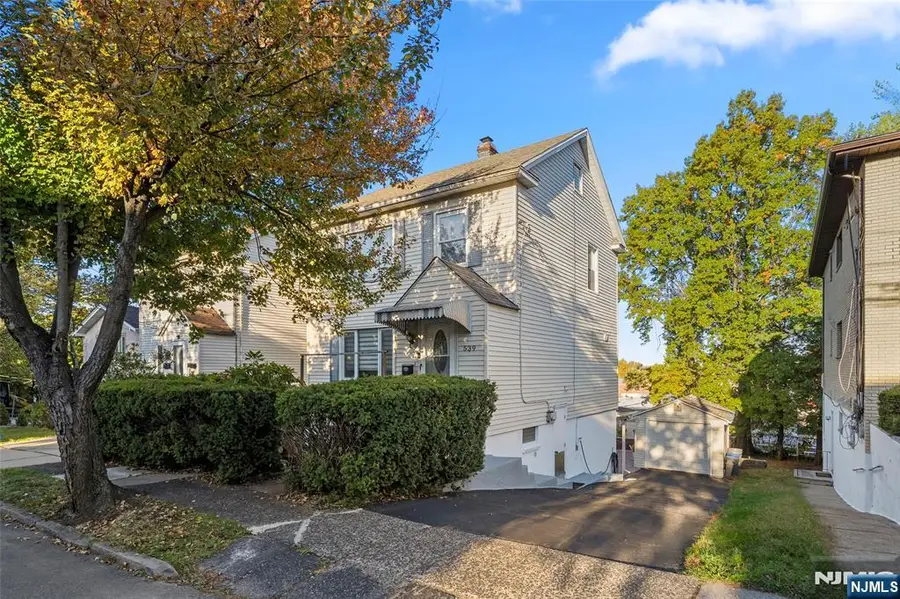 539 Hillside Street, Ridgefield, NJ 07657 - Image #3