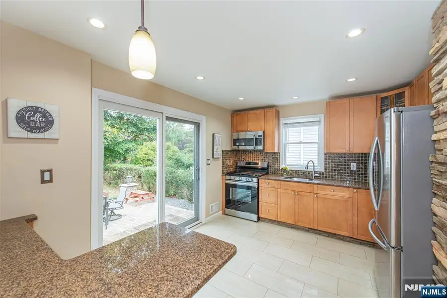 179 Lower Notch Road, Little Falls, NJ 07424 - Image #2