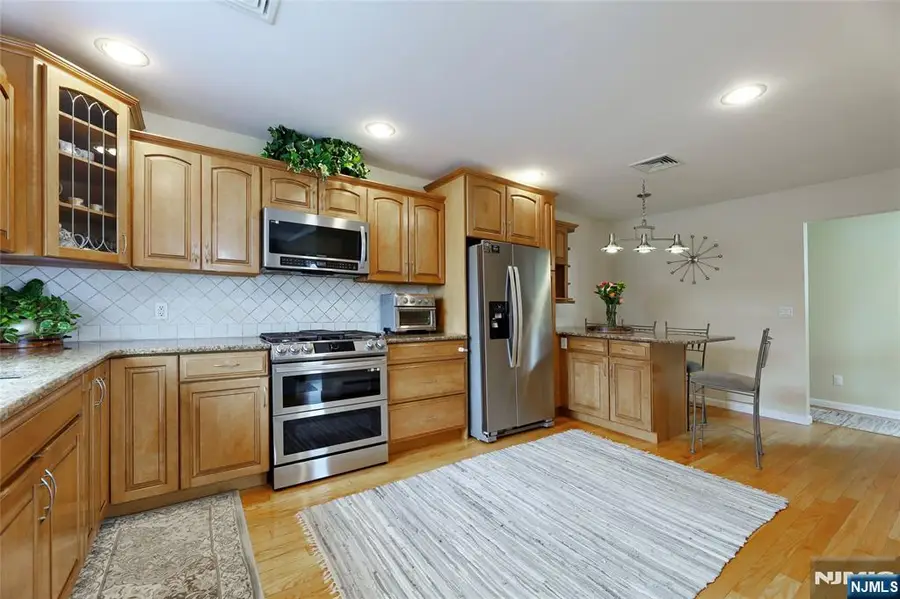 36 Monhegan Street, Clifton, NJ 07013 - Image #2