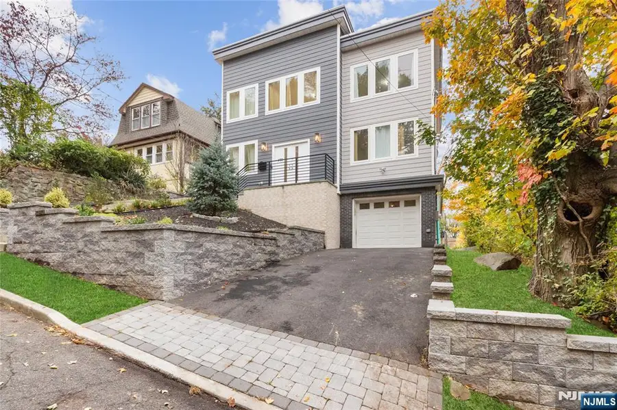 470 Myrtle Avenue, Englewood, NJ 07631 - Image #2