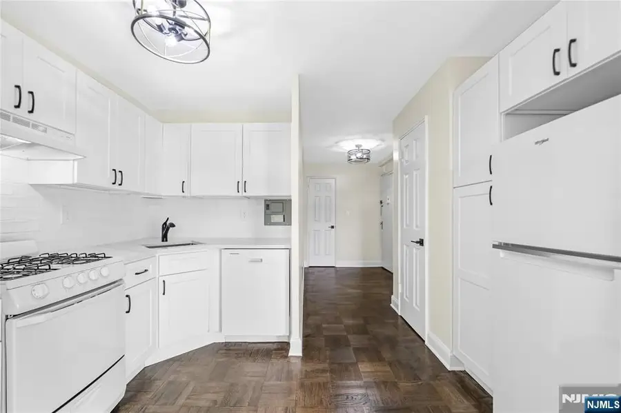 6010 Boulevard E 57A, West New York, NJ 07093 - Image #3