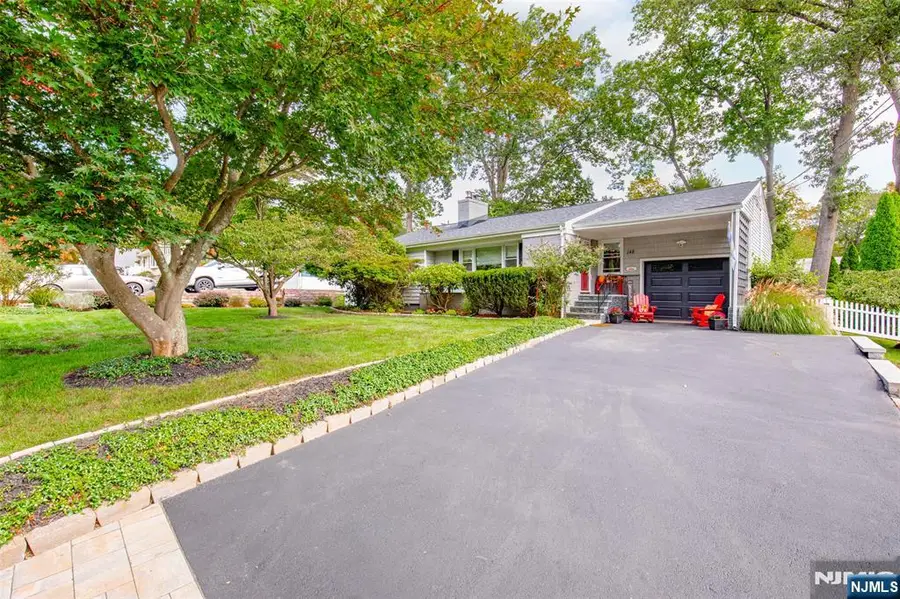 148 Vreeland Avenue, Bloomingdale, NJ 07403 - Image #3