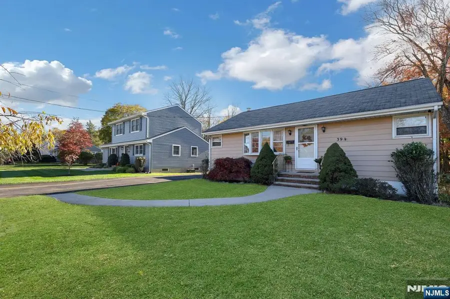 39 Powdermill Lane, Oakland, NJ 07436 - Image #2