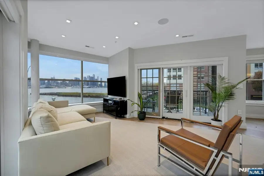 22 Ave At Port Imperial 114, West New York, NJ 07093 - Image #2