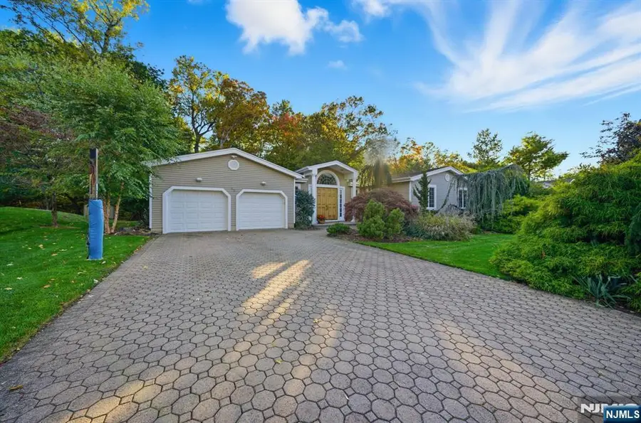 62 Venus Drive, Closter, NJ 07624 - Image #2