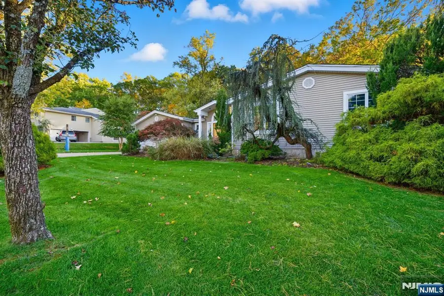 62 Venus Drive, Closter, NJ 07624 - Image #3