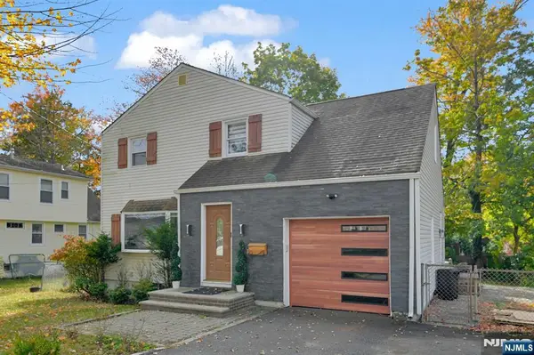 35 Grand Terrace, Livingston, NJ 07039