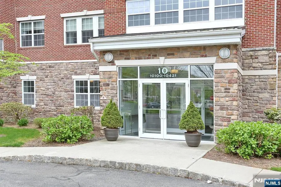 10203 Warrens Way W/DEEDED GARAGE, Wanaque, NJ 07465 - Image #3