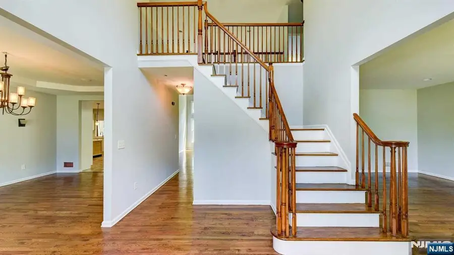 15 Berry Court, Mount Olive, NJ 07836 - Image #2