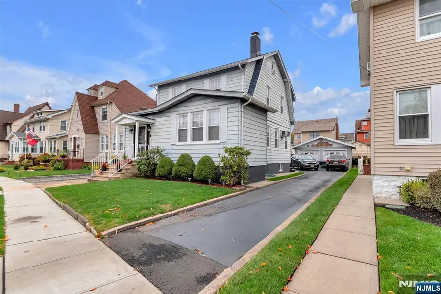 14 Hewitt Avenue, Belleville, NJ 07109 - Image #3