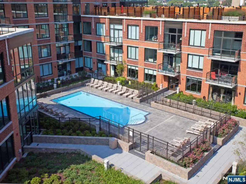 1125 Maxwell Lane 624, Hoboken, NJ 07030 - Image #2