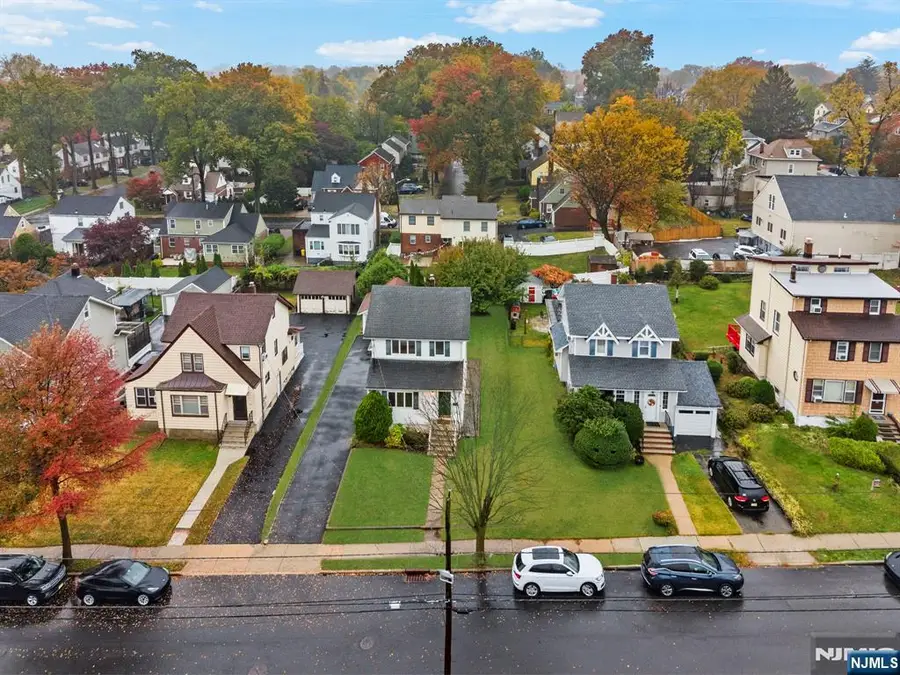 58 Hillside Avenue, Teaneck, NJ 07666 - Image #3