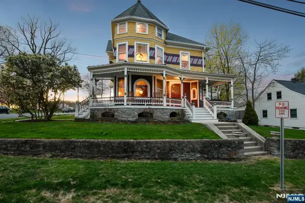 412 W Plane Street, Hackettstown, NJ 07840