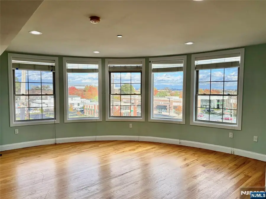 132 Union Avenue 405A, East Rutherford, NJ 07073 - Image #2