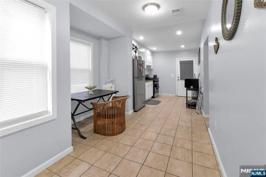 399 8th Street, Newark, NJ 07103 - #2