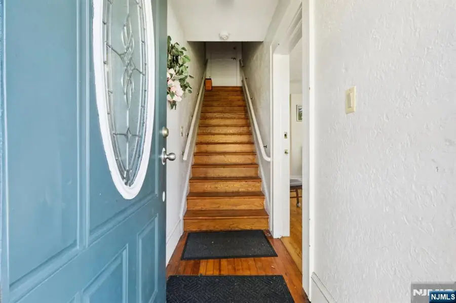 456 Morse Avenue, Ridgefield, NJ 07657 - Image #2