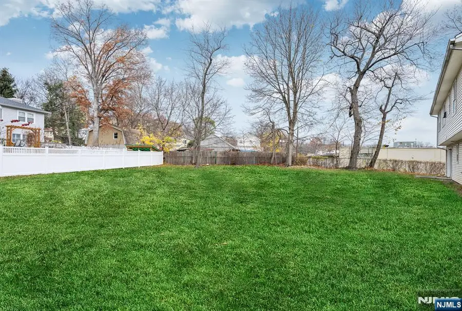 415 Goffle Road, Wyckoff, NJ 07481 - Image #3