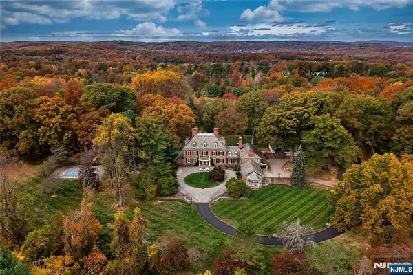 74 Village Road, Harding Township, NJ 07976