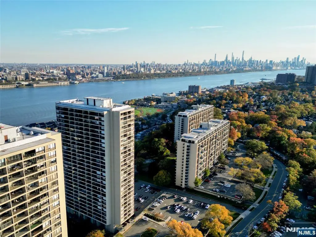 5 Horizon Road 311, Fort Lee, NJ 07024 - Image #1