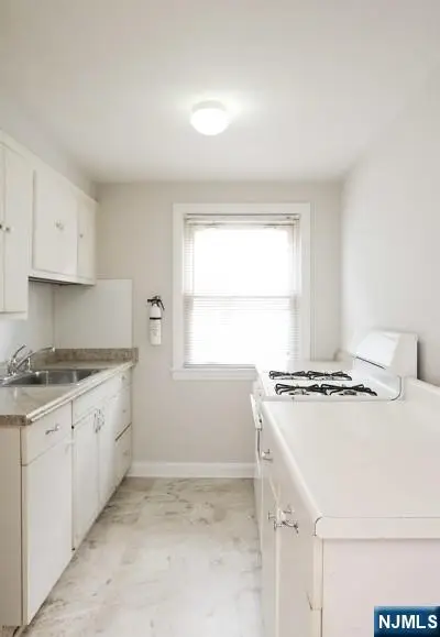 16 E 7th Street, Clifton, NJ 07011 - #3