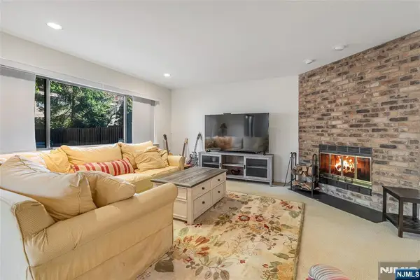 191 Yorktowne Court 191B, Twp of Washington, NJ 07676