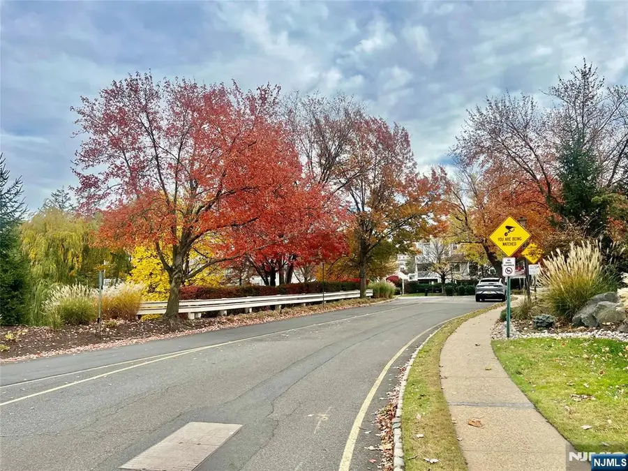 14 Regency Circle 14, Englewood, NJ 07631 - Image #2