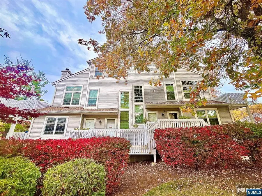 14 Regency Circle 14, Englewood, NJ 07631 - Image #3