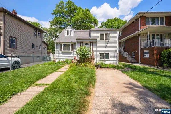 735 Clark Avenue, Ridgefield, NJ 07657