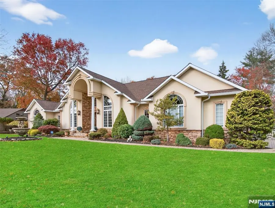 32 Chadwick Road, Hillsdale, NJ 07642 - Image #2