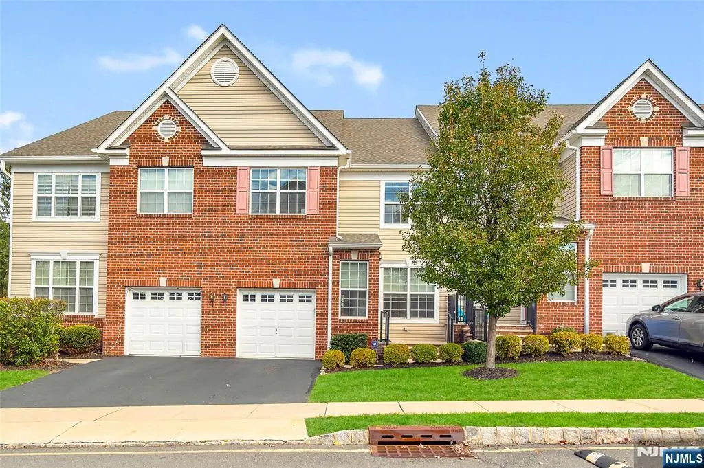 304 Cambridge Drive, North Brunswick, NJ 08902 - Image #1