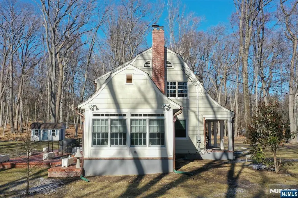 11 Chestnut Ridge Road, Saddle River, NJ 07458 - Image #1